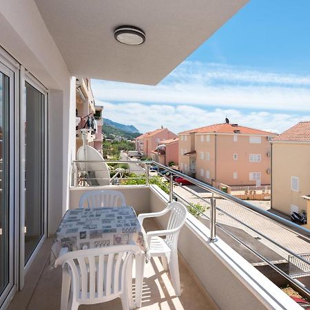 Apartmani Vujcic Makarska Exterior foto