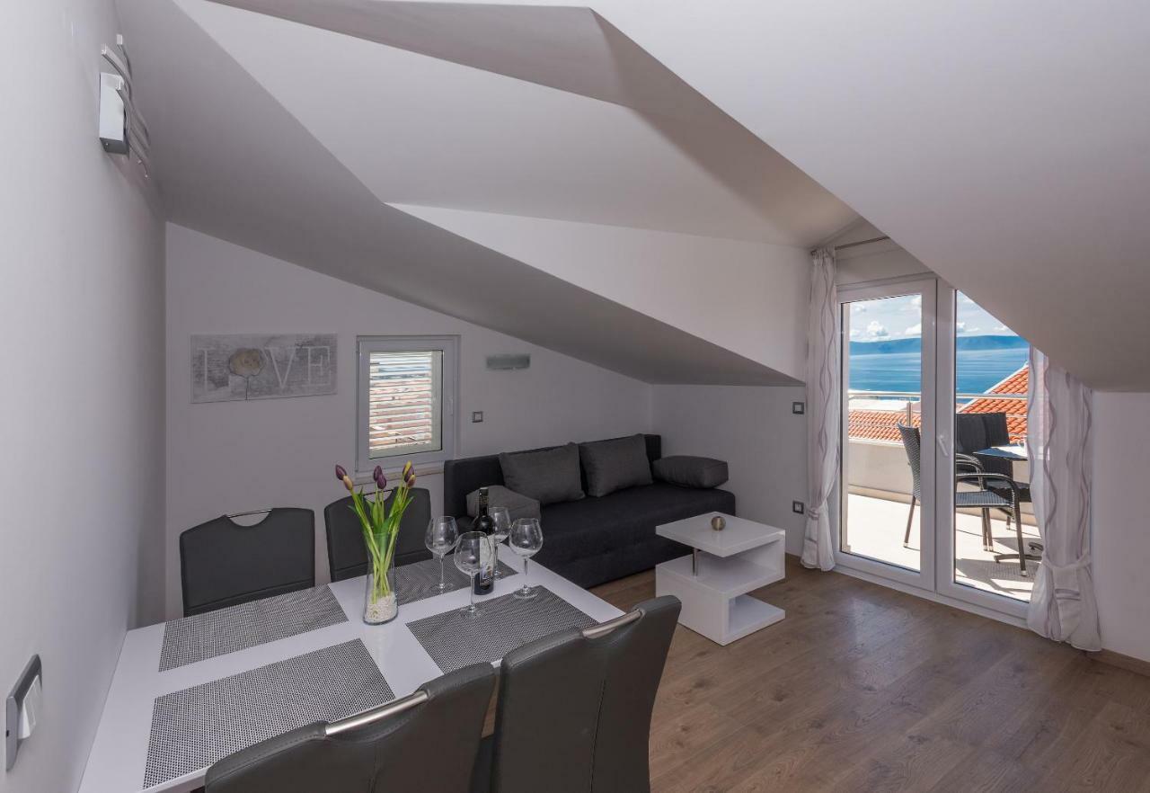 Apartmani Vujcic Makarska Exterior foto