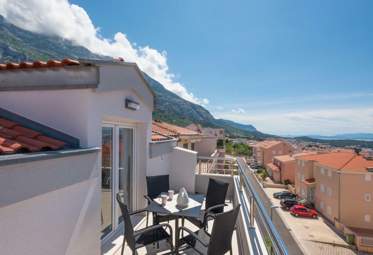 Apartmani Vujcic Makarska Exterior foto